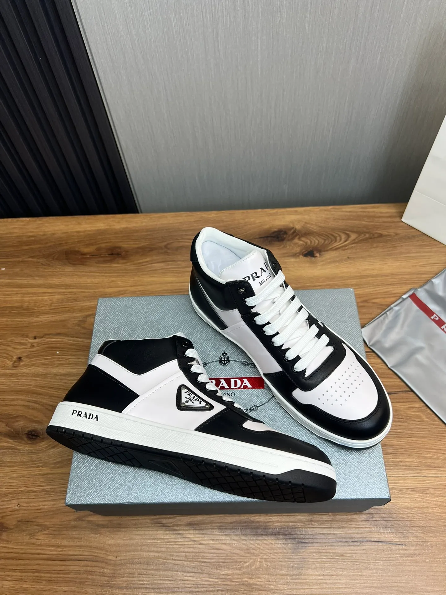 Men's shoes 💰620💰 [PRADA] Autumn and winter hot sale 🔥High quality shipment ✔️Original cowhide + cowhide lining, 1🆚1 replica, original sole, 38-45 (45 customized, non-refundable)